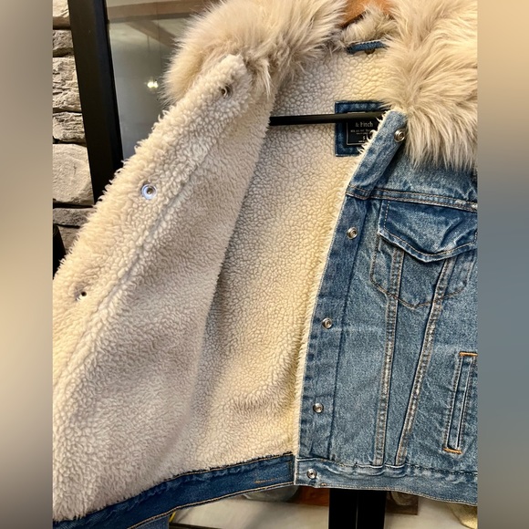 Abercrombie and Fitch. Women/girl Denim jacket - Picture 5 of 6